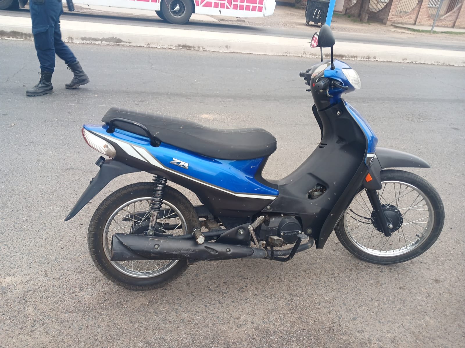 Motocicleta secuestrada con pedido de captura en 9 de Julio